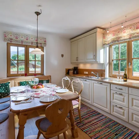 Kitzhorn Hahnenkamm - By Nv-appartements 基茨比厄尔